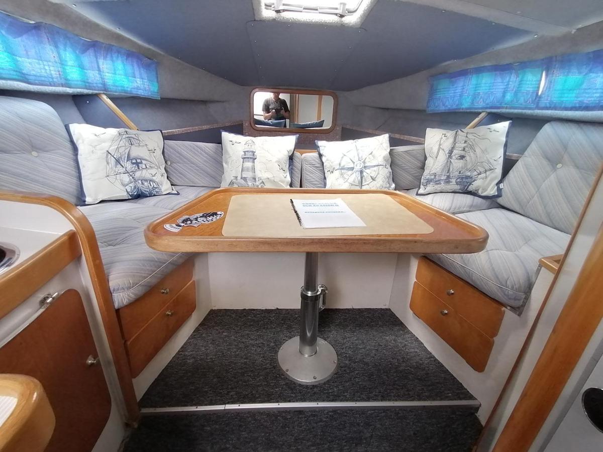 Sejour Insolite Sur Un Yacht. Bateau Hotel A Quai. 라로셸 외부 사진