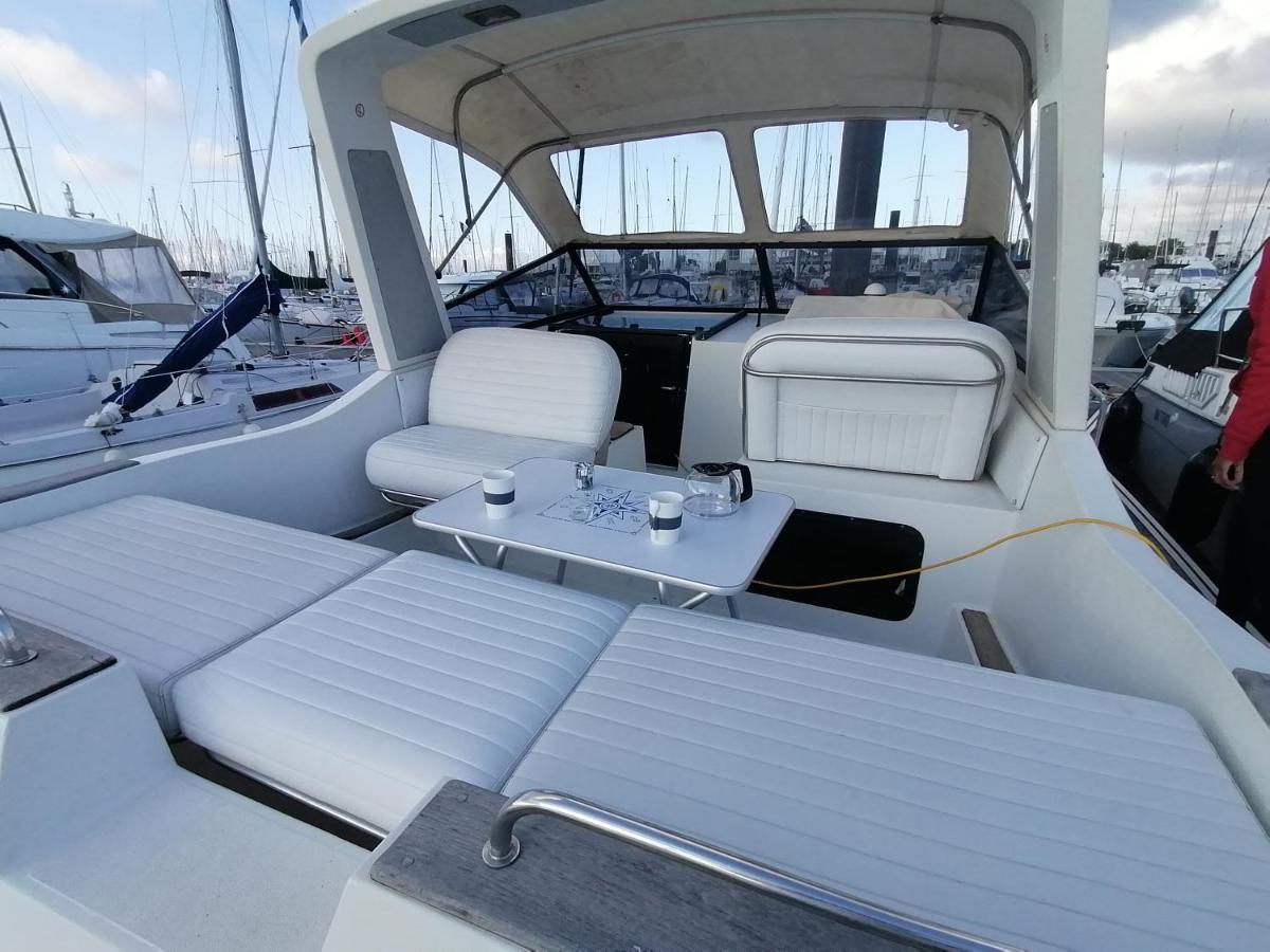 Sejour Insolite Sur Un Yacht. Bateau Hotel A Quai. 라로셸 외부 사진